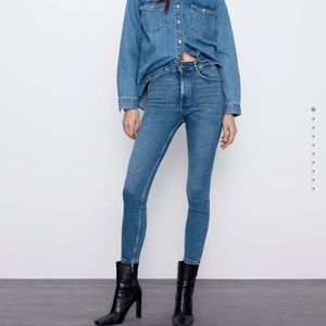 Zara stretchy skinny jeans medium light wash